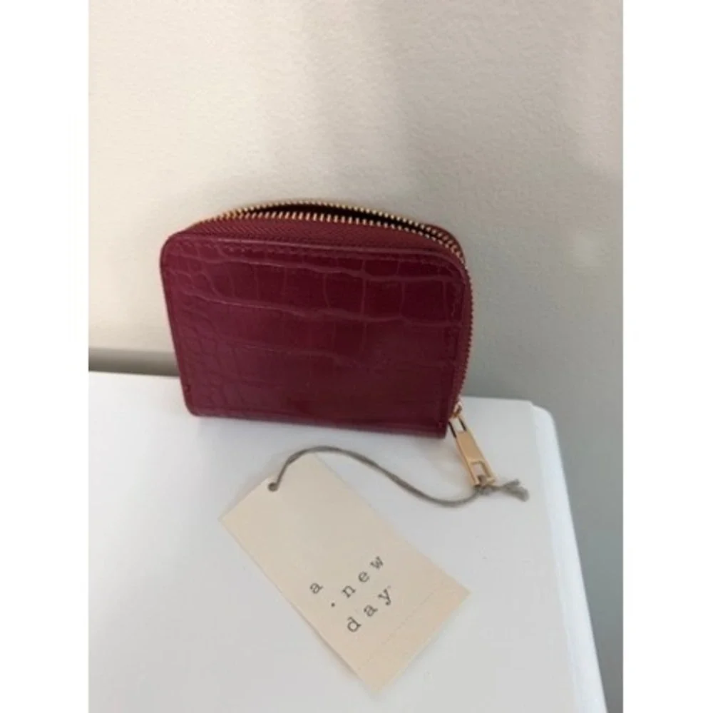 A New Day Zip Wallet Womens OS Burgundy Croc Embossed Faux Leather NWT